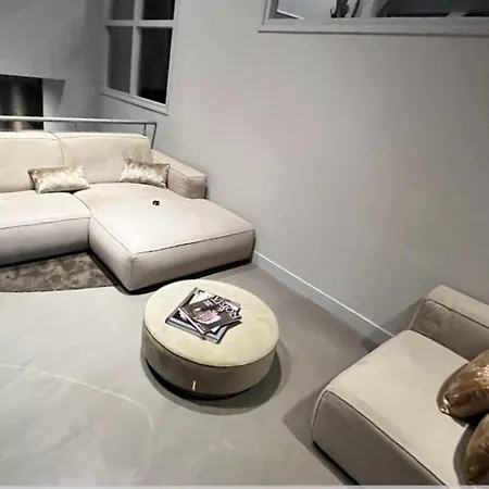 Guest house Prime Location With Wifi, Hotelbeds, Parking