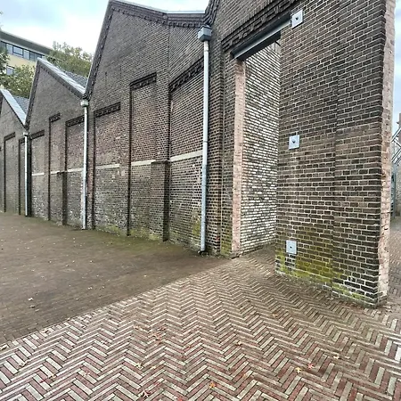 Guest house Prime Location With Wifi, Hotelbeds, Parking Oss