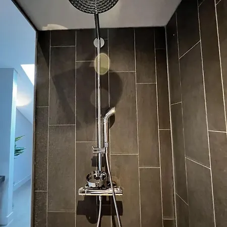Guest house Prime Location With Wifi, Hotelbeds, Parking Oss