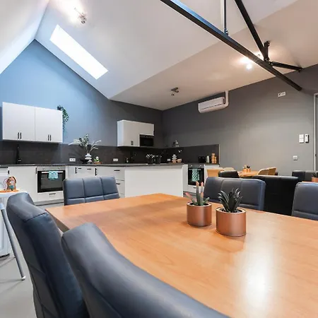 Guest house Prime Location With Wifi, Hotelbeds, Parking